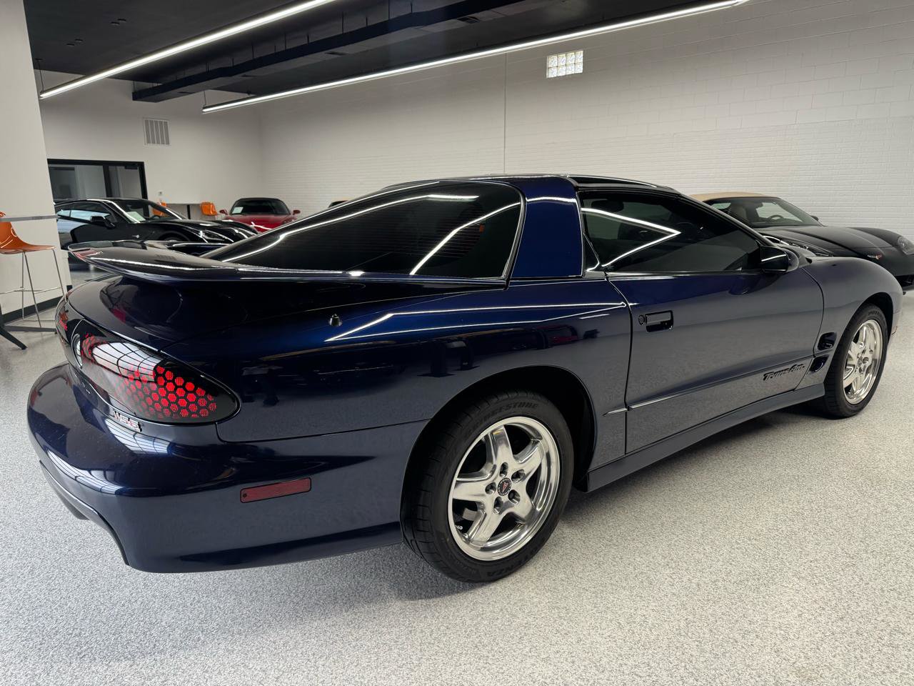 Used 2002 Pontiac Firebird Trans Am RWD image 5