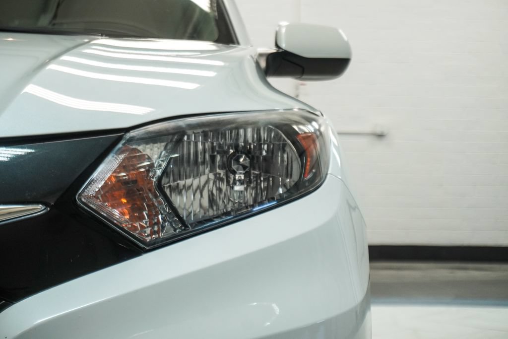 Used 2017 Honda HR-V LX image 33