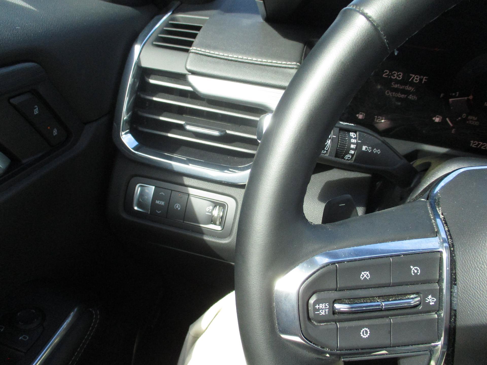 Used 2025 GMC Acadia Elevation FWD image 45