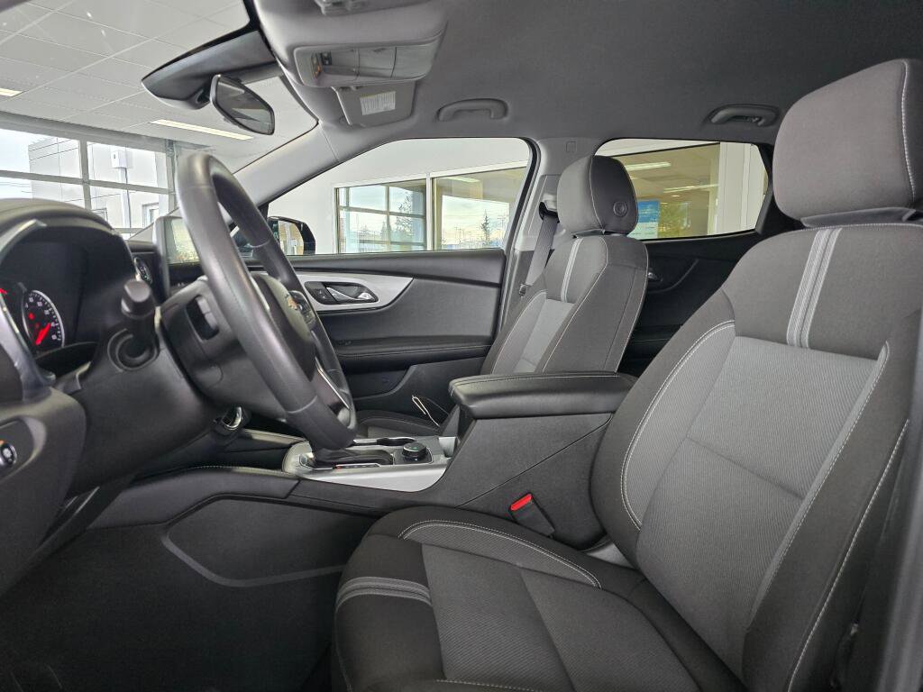 Used 2025 Chevrolet Blazer LT image 20