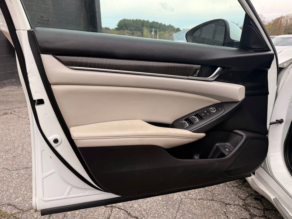 Used 2019 Honda Accord EX image 20