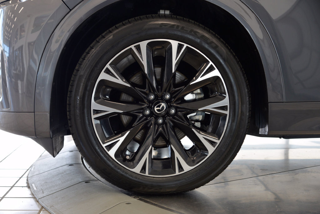 Certified 2024 MAZDA CX-90 3.3 Turbo S w/ Premium Plus AWD/4WD image 10