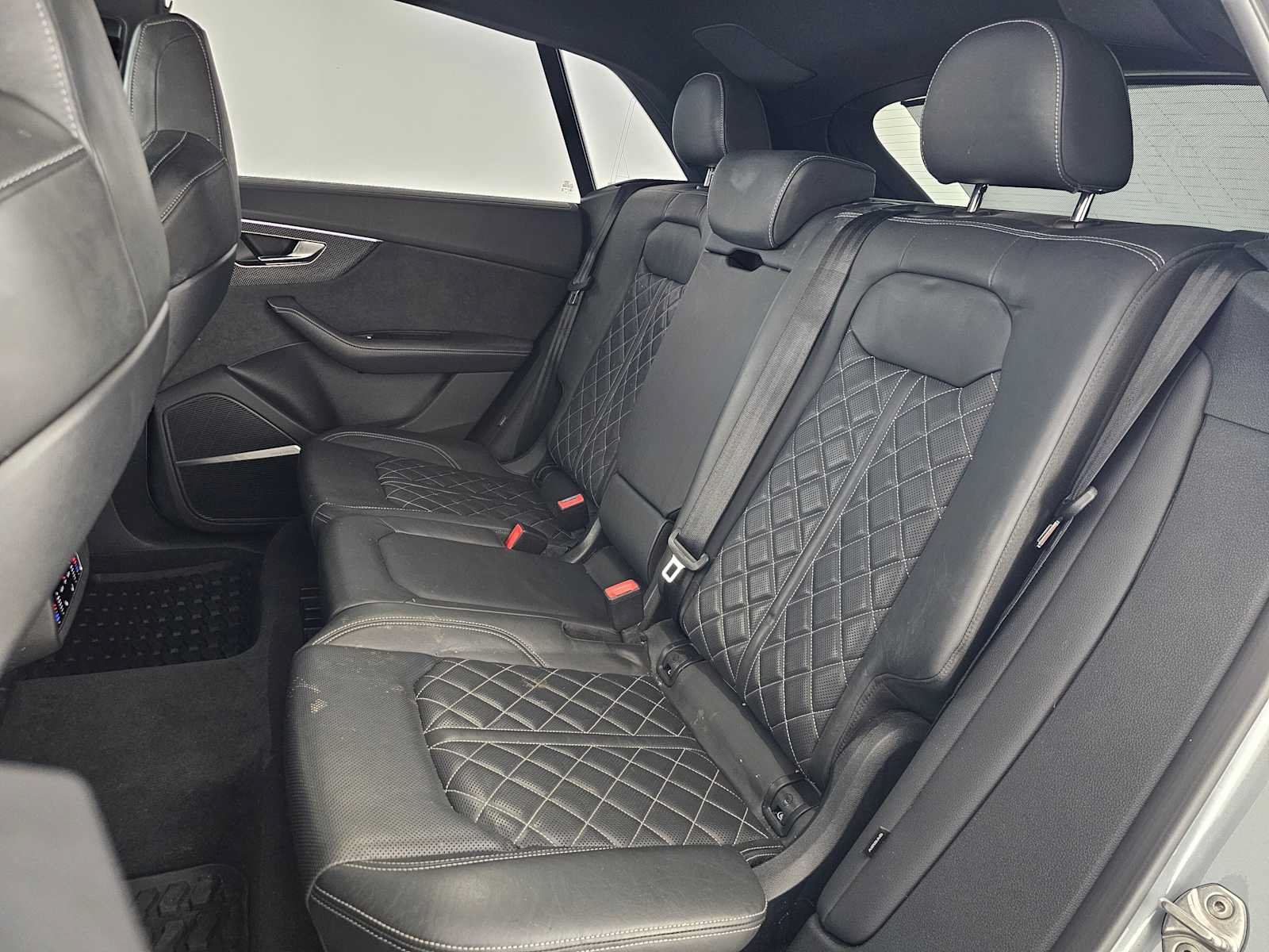 Used 2023 Audi SQ8 Premium Plus AWD/4WD image 17