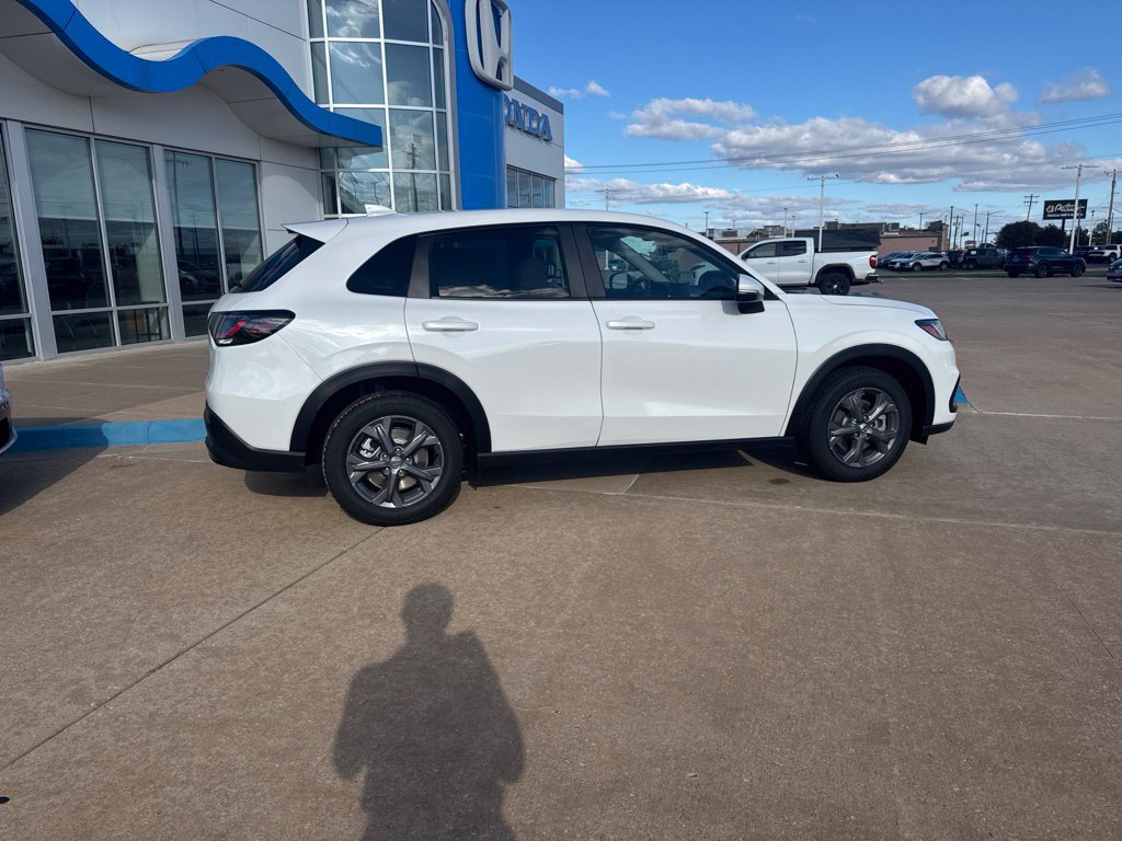 New 2027 Honda HR-V LX image 9