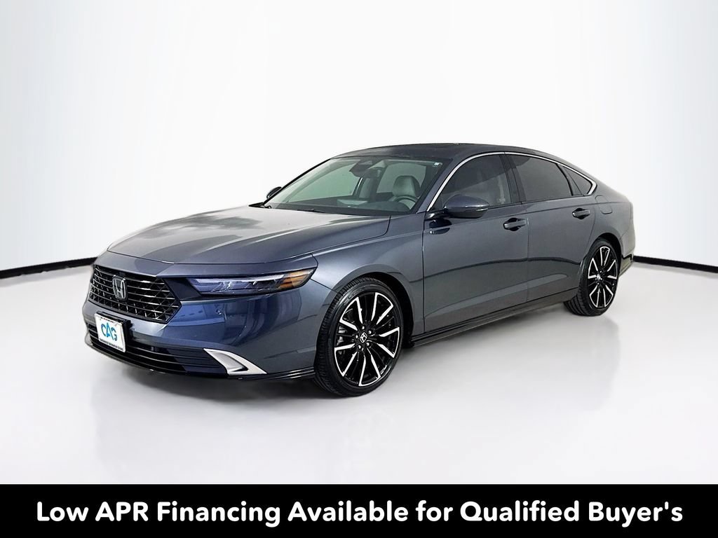 Used 2025 Honda Accord Touring image 3