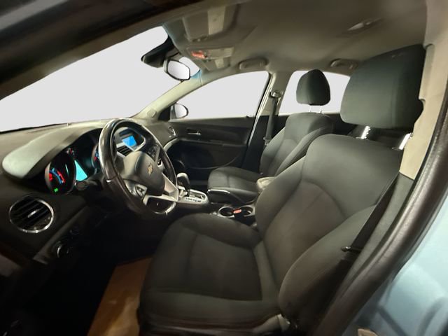 Used 2011 Chevrolet Cruze LT FWD image 19