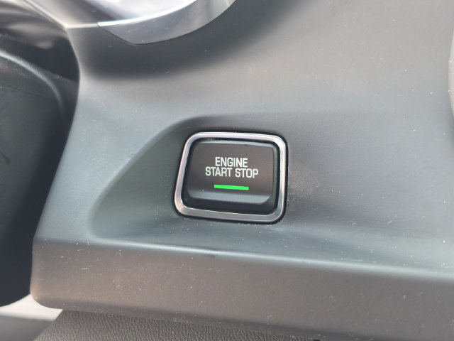 Used 2021 Chevrolet Camaro LT w/ Technology Package RWD image 38