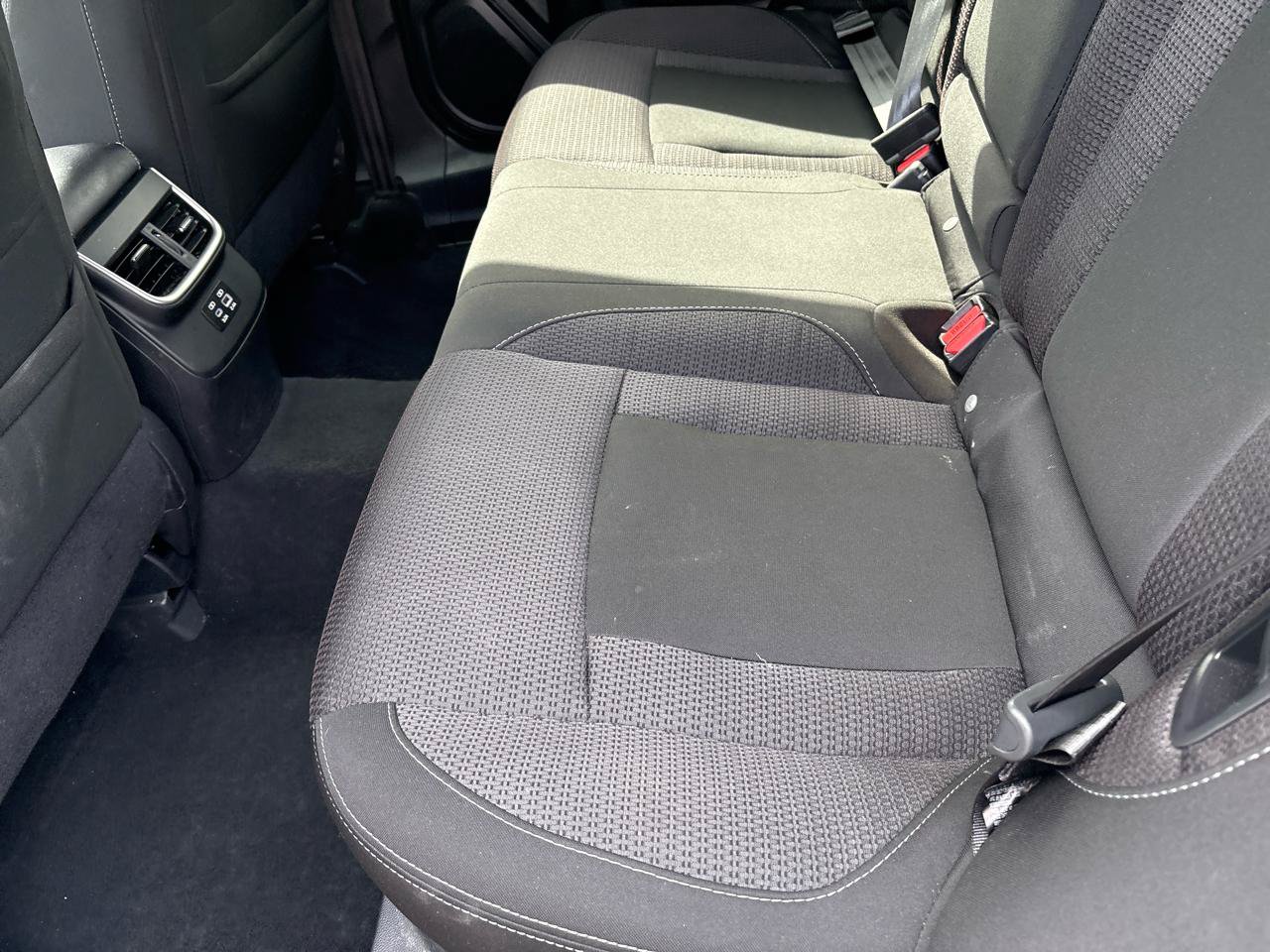 Used 2024 Subaru Outback Premium AWD/4WD image 23