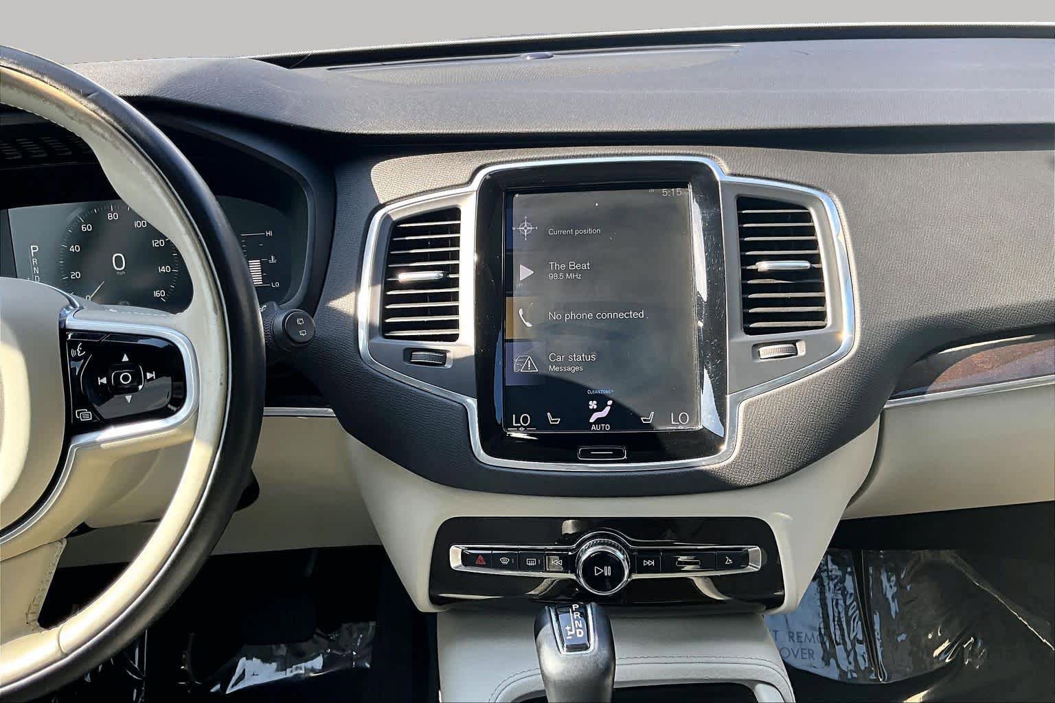 Used 2019 Volvo XC90 T5 Momentum w/ Protection Package FWD image 7