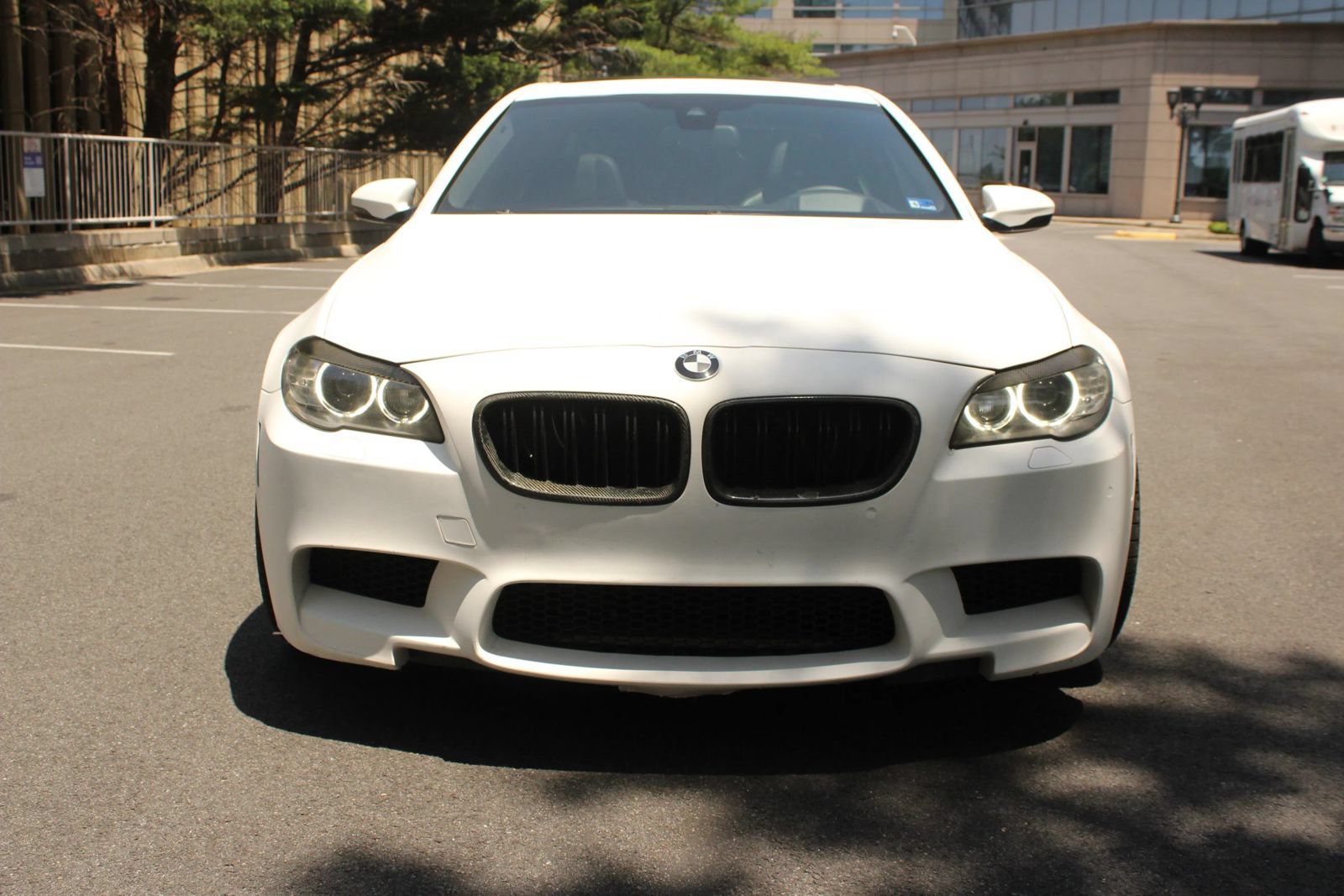 Used 2013 BMW M5 RWD image 3