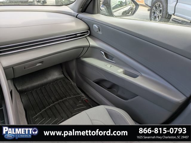 Used 2022 Hyundai Elantra SEL FWD image 14