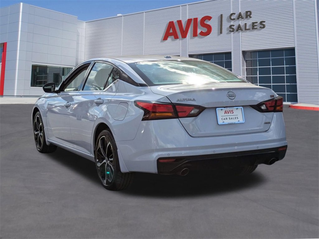Used 2025 Nissan Altima 2.5 SR image 9