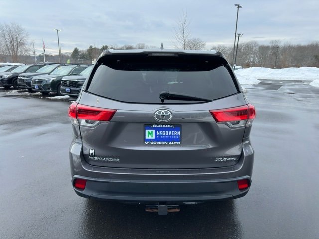Used 2018 Toyota Highlander XLE image 6