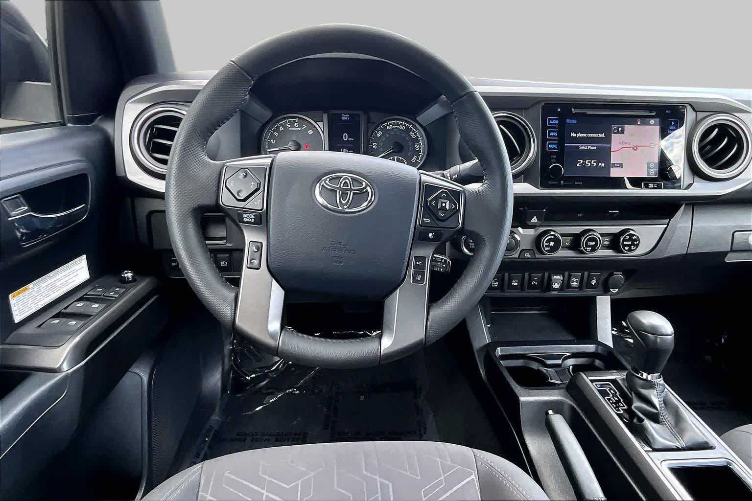 Used 2018 Toyota Tacoma TRD Off-Road w/ Technology Package AWD/4WD image 6