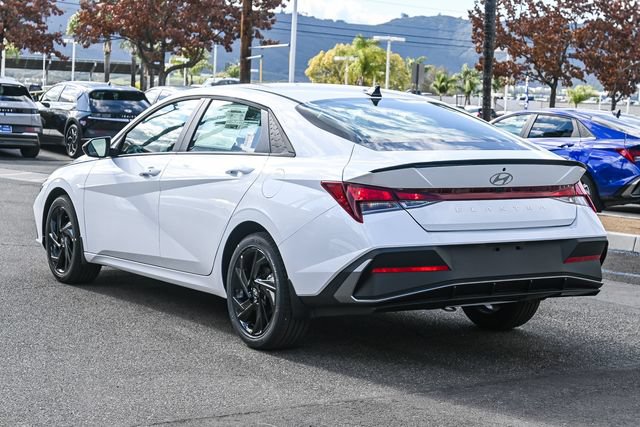 Certified 2026 Hyundai Elantra Sport FWD image 7