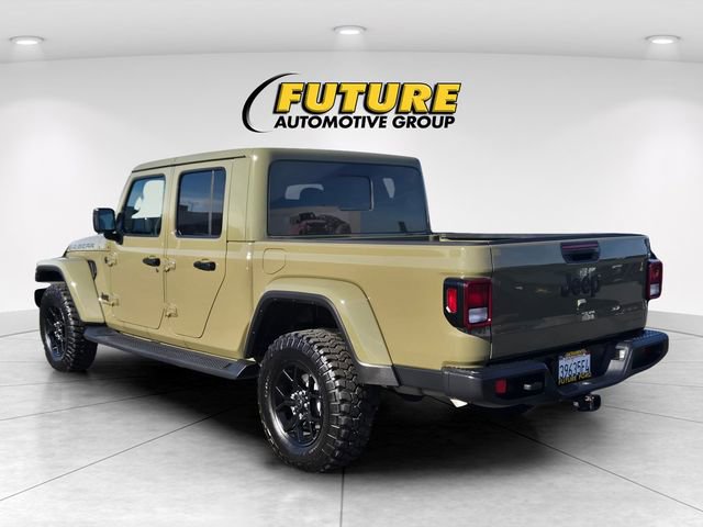 Used 2025 Jeep Gladiator Sport image 6