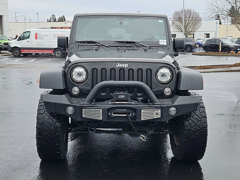Used 2017 Jeep Wrangler Unlimited Rubicon w/ Connectivity Group image 9