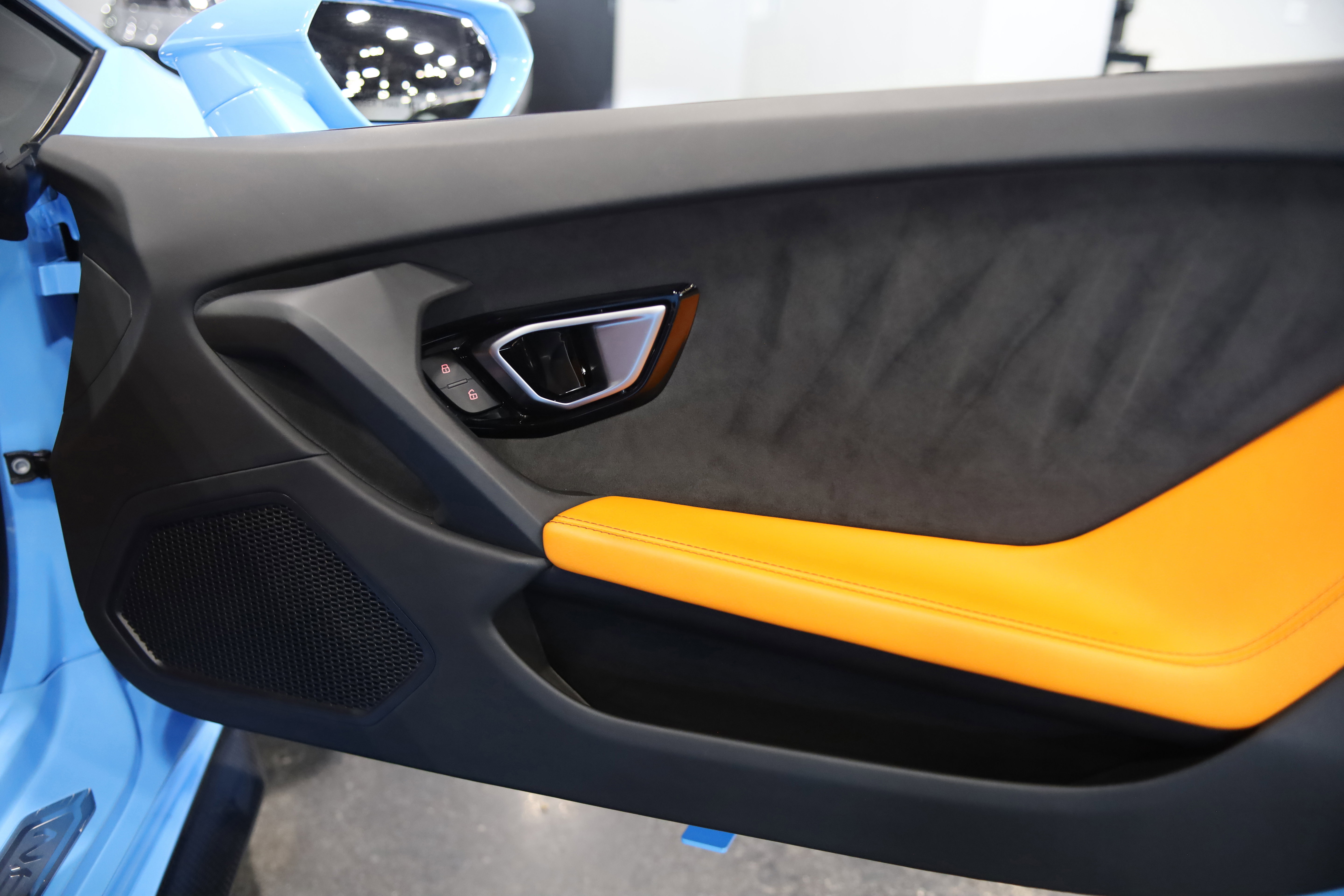 Used 2016 Lamborghini Huracan LP 610-4 image 24