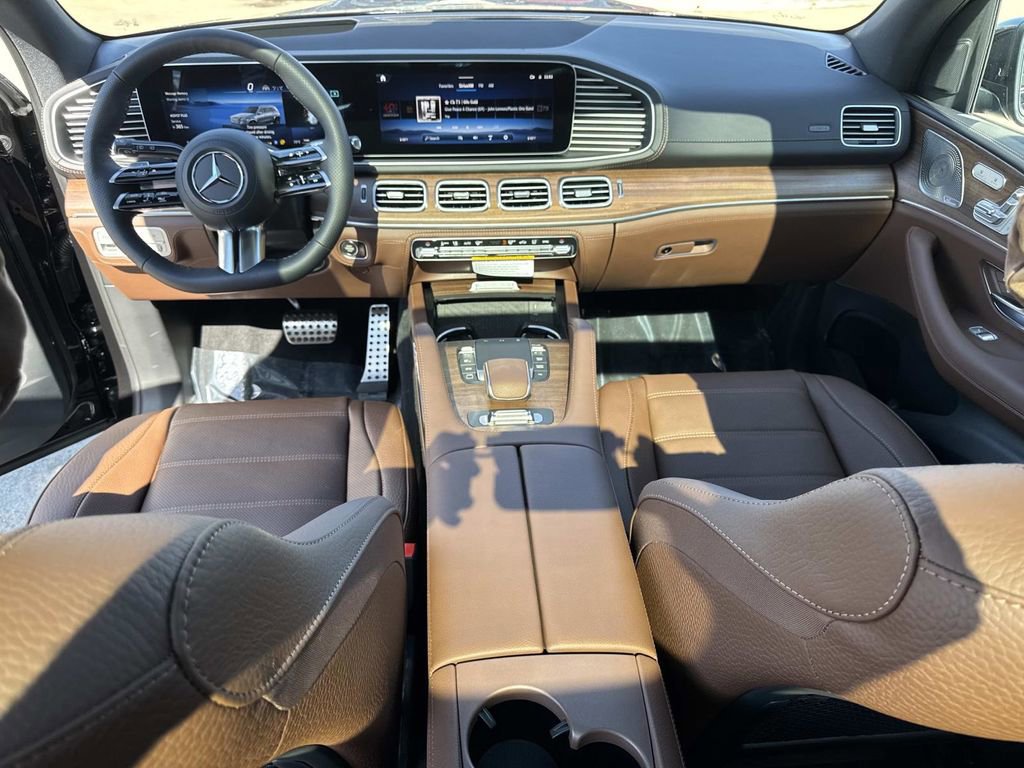 New 2026 Mercedes-Benz GLS 580 4MATIC image 18