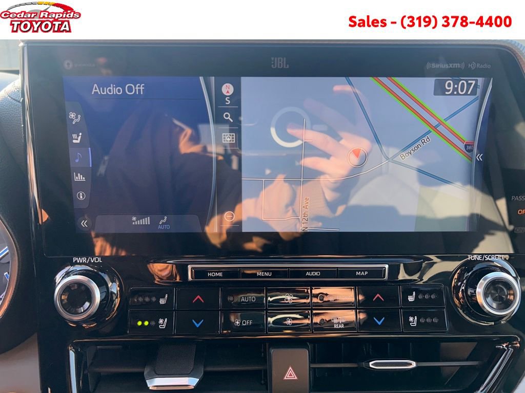 Certified 2022 Toyota Highlander Platinum image 21