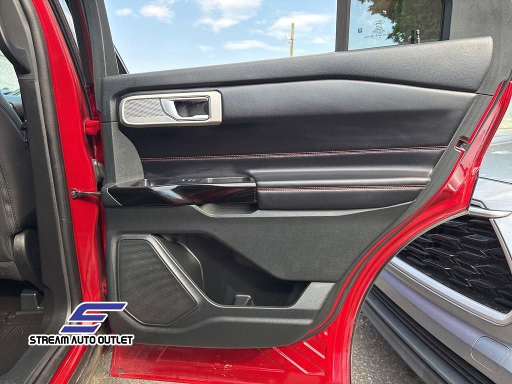 Used 2023 Ford Explorer ST-Line w/ Class IV Trailer Tow Package image 19