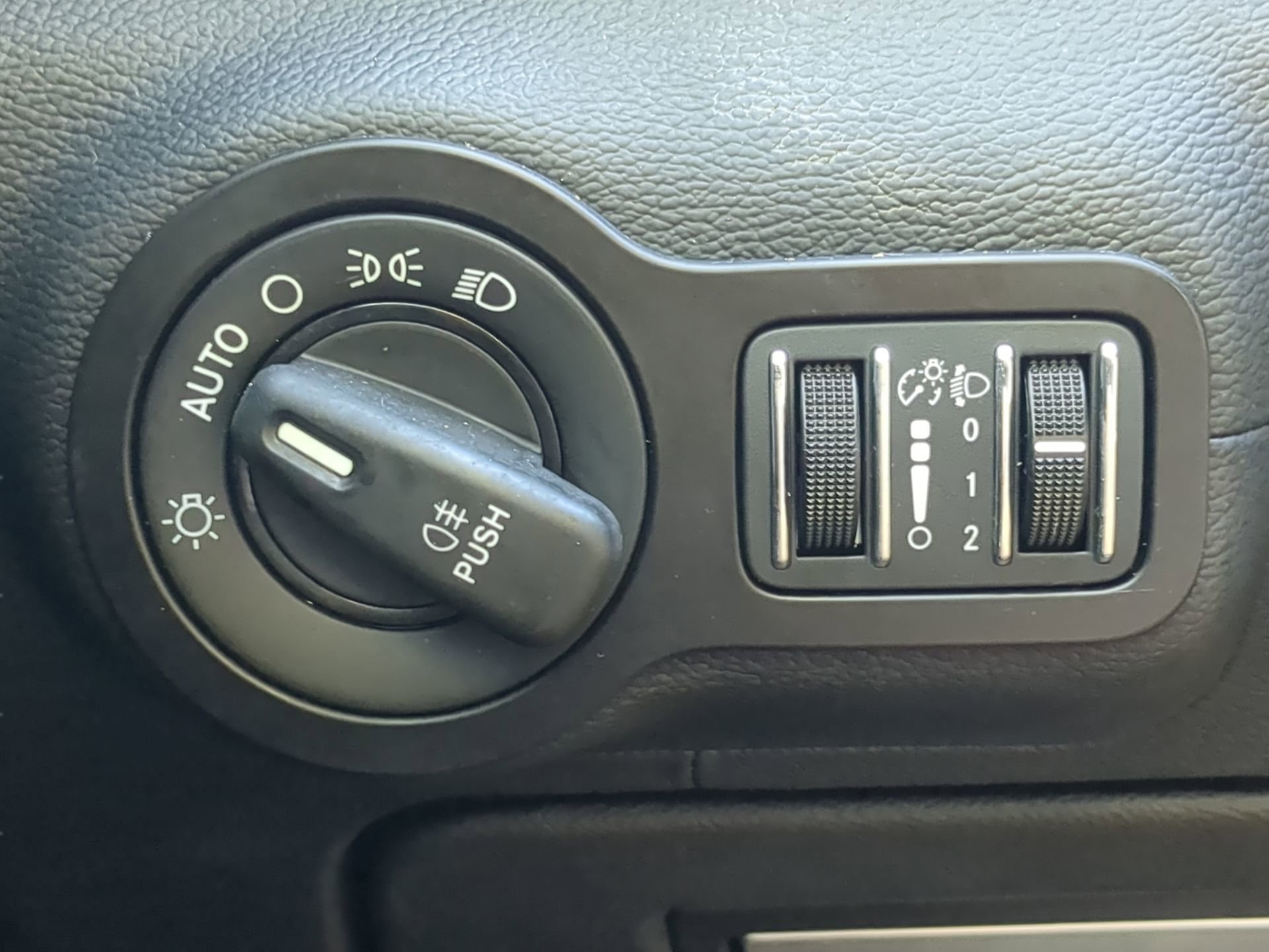 Used 2018 Maserati Ghibli S image 57