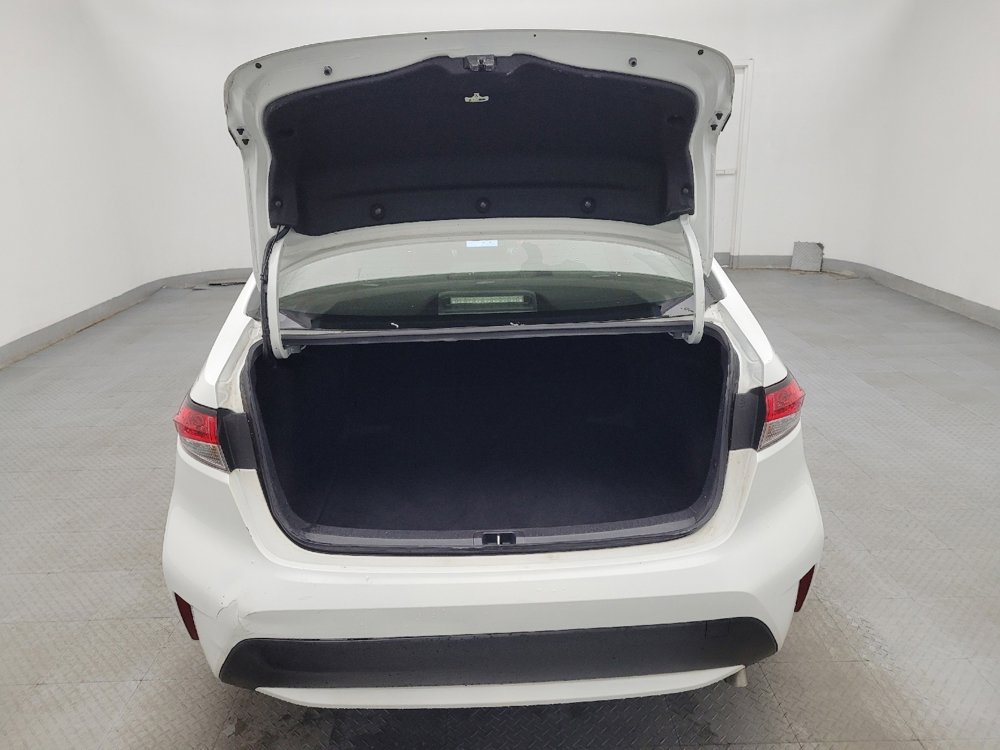 Used 2021 Toyota Corolla LE image 29