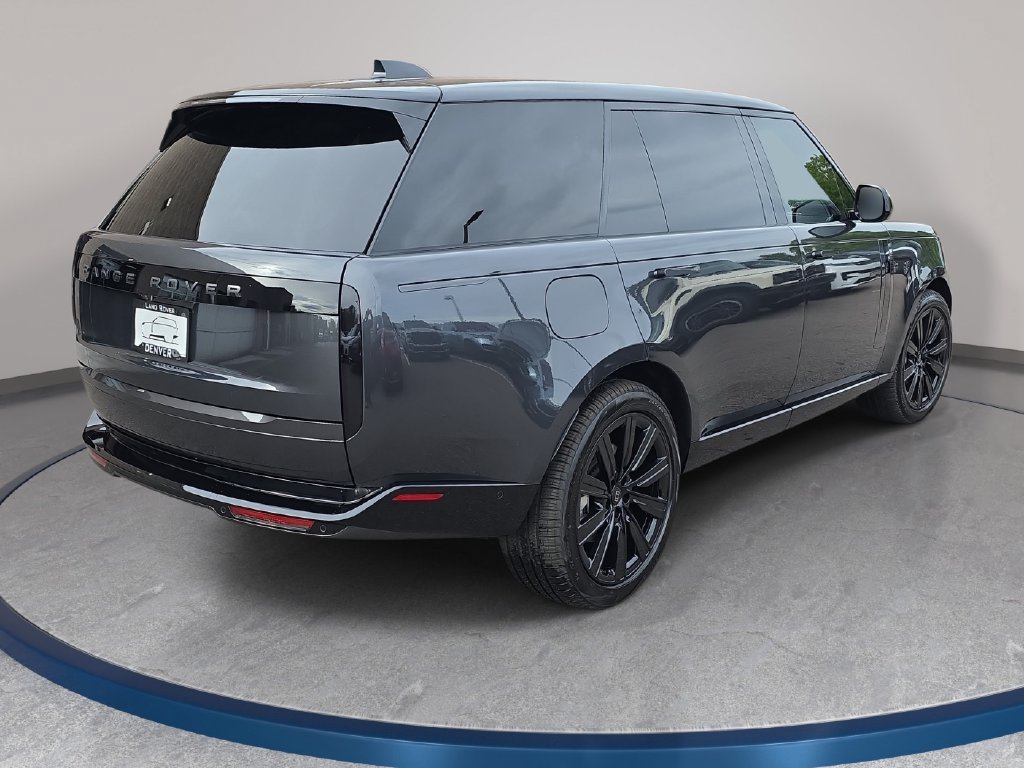 New 2027 Land Rover Range Rover Long Wheelbase SE AWD/4WD image 5