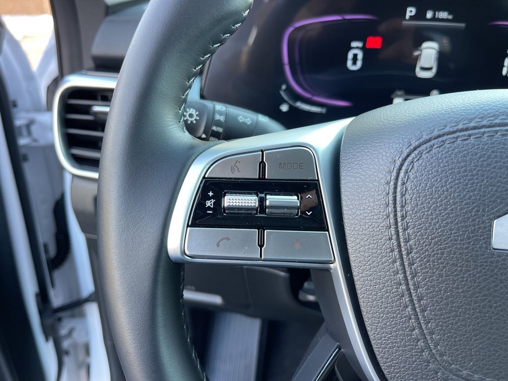 Used 2025 Kia Telluride S image 17