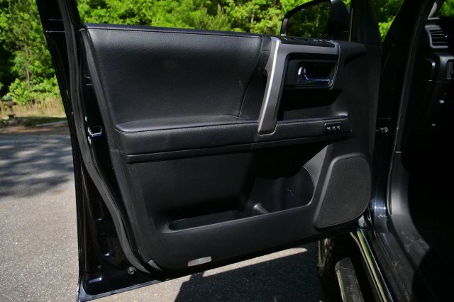 Used 2021 Toyota 4Runner Limited AWD/4WD image 22