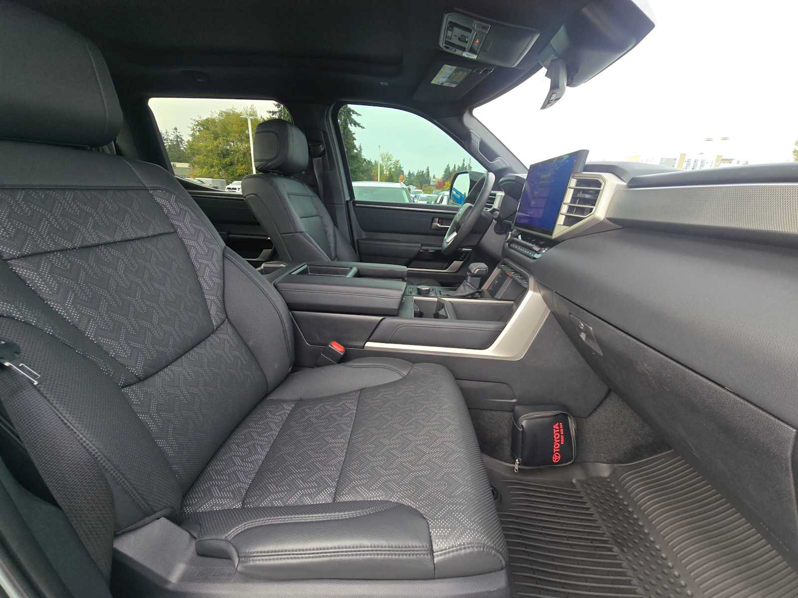 Certified 2025 Toyota Tundra Limited AWD/4WD image 11