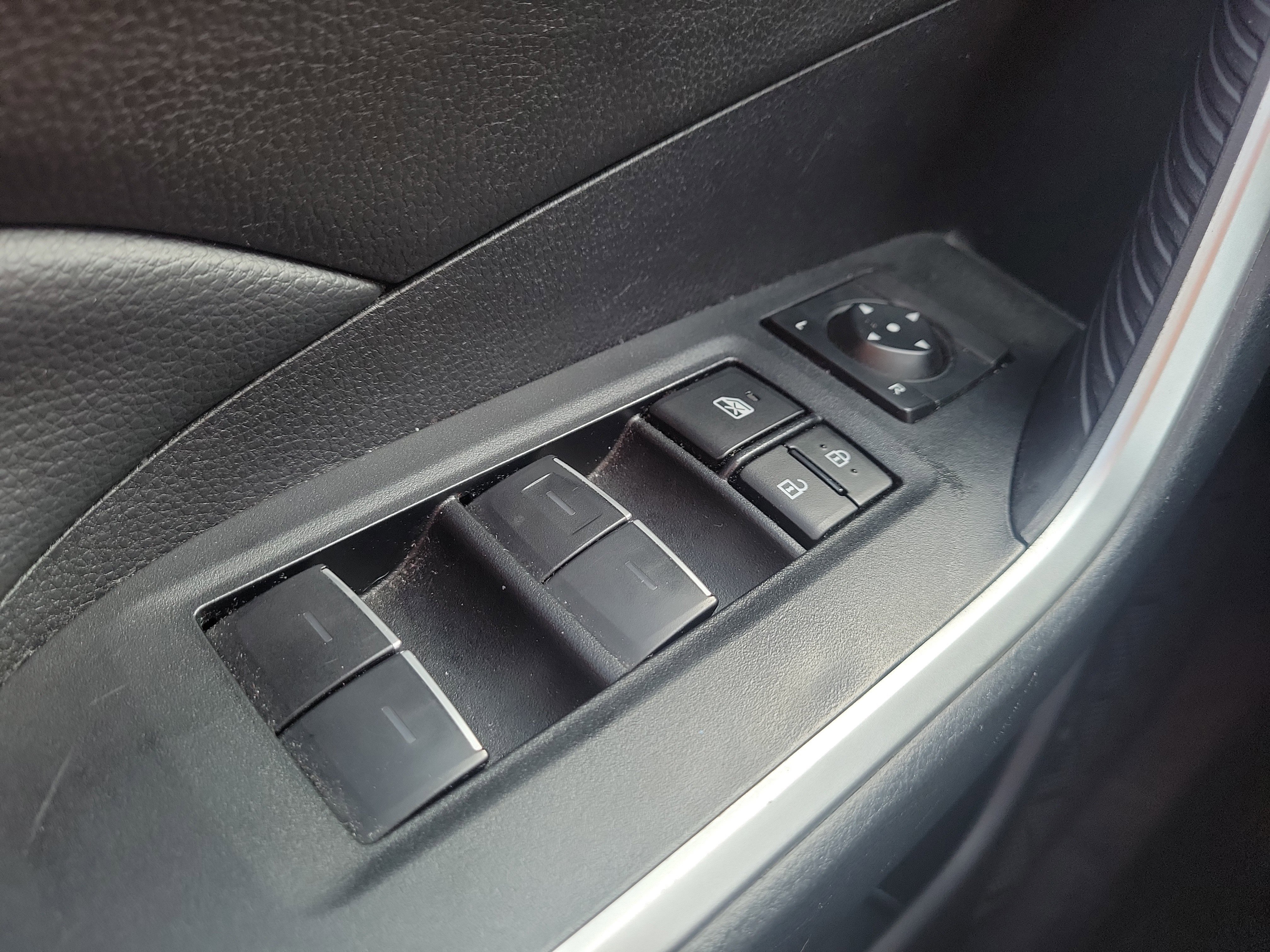 Used 2024 Toyota RAV4 XLE image 18