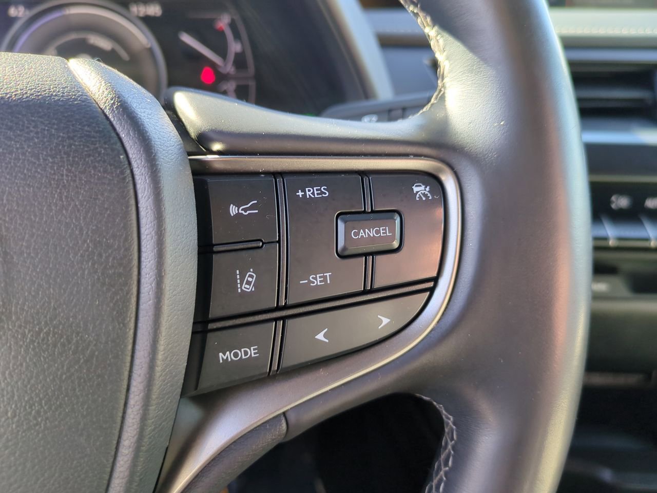 Certified 2021 Lexus UX 250h image 19