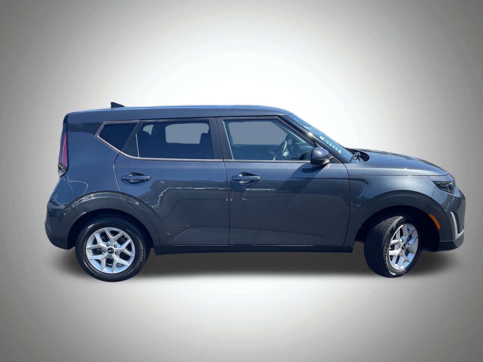 Used 2024 Kia Soul LX w/ Option Group 015 image 15
