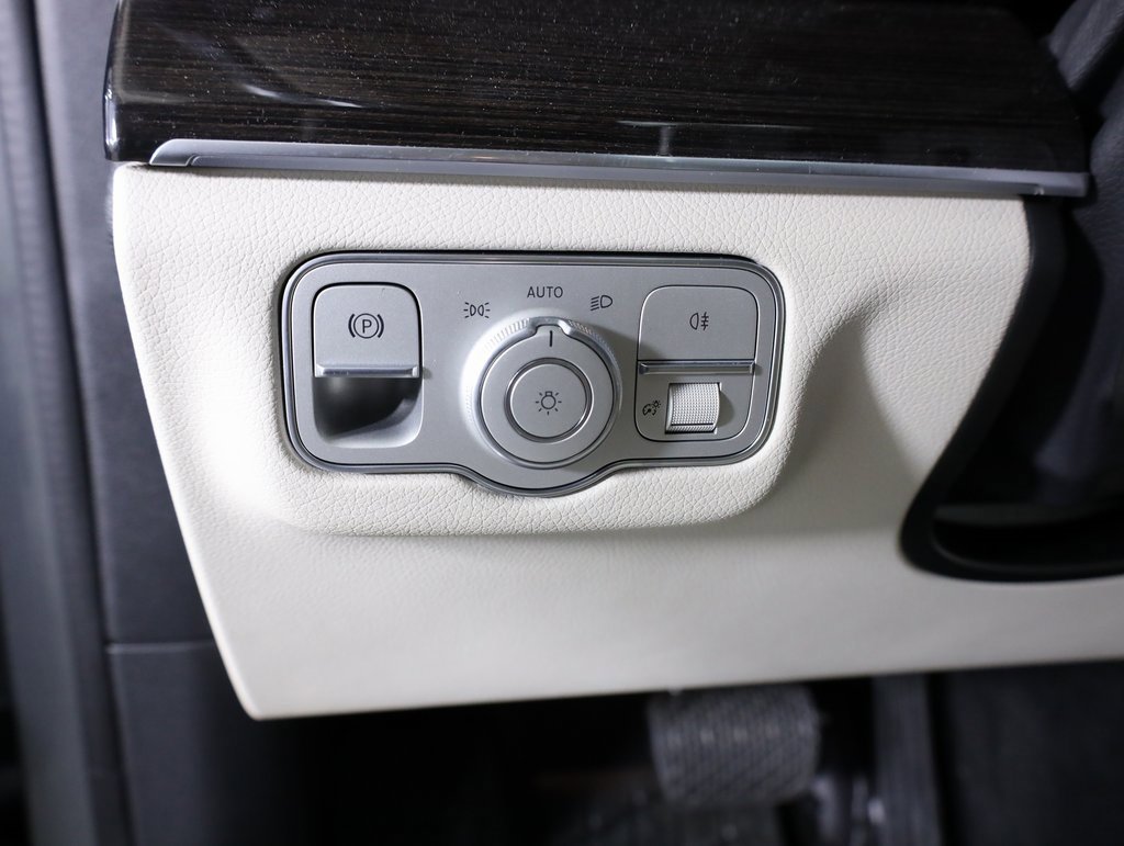 Certified 2025 Mercedes-Benz GLE 350 4MATIC image 10