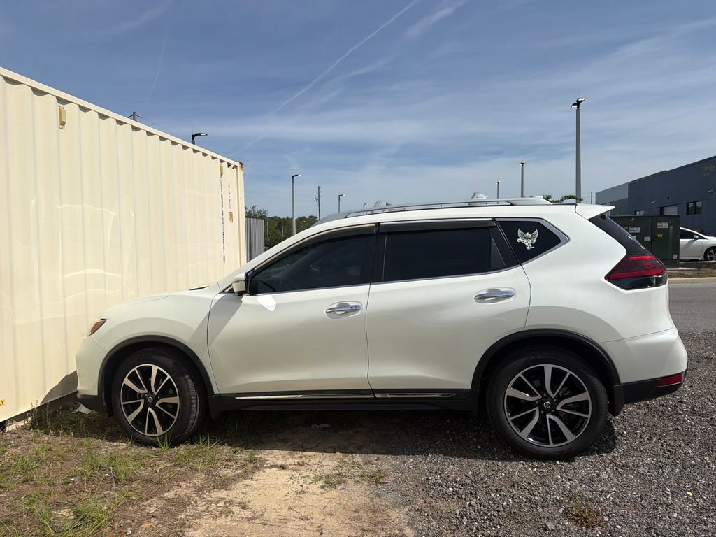 Used 2019 Nissan Rogue SL FWD image 2