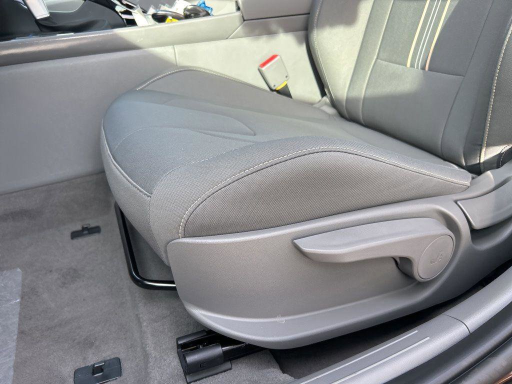 New 2026 Hyundai Elantra SEL Sport Premium image 12