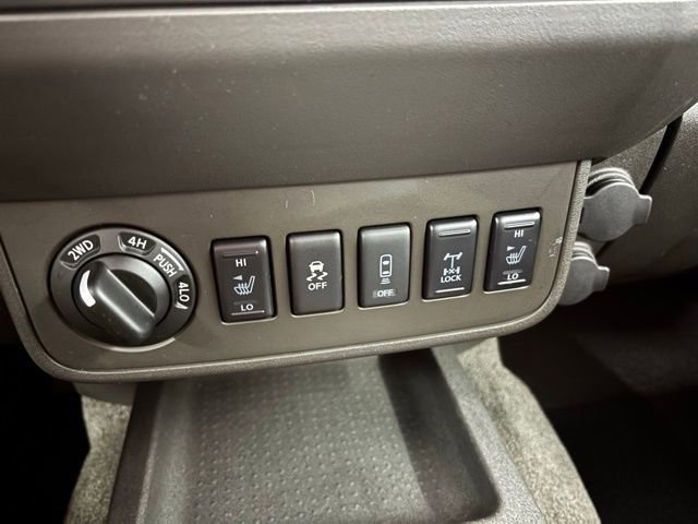 Used 2016 Nissan Frontier PRO-4X image 22