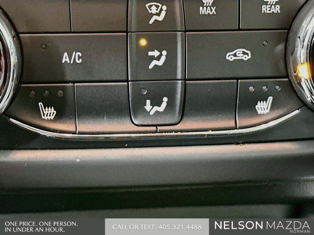 Used 2021 Chevrolet TrailBlazer LT AWD/4WD image 21
