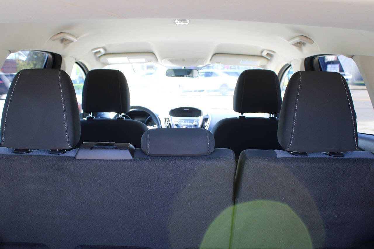 Used 2017 Ford Escape SE image 74