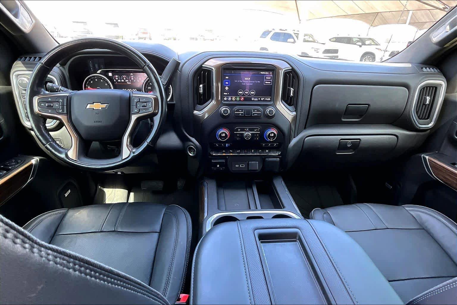 Used 2022 Chevrolet Silverado 1500 High Country w/ Technology Package AWD/4WD image 15