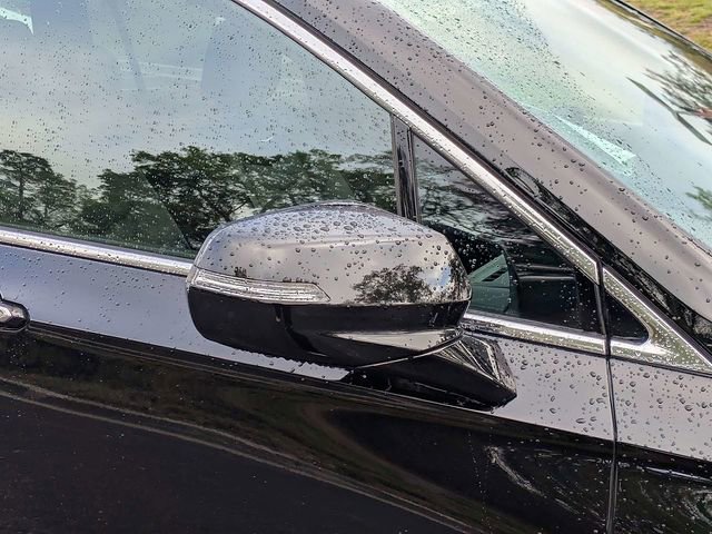 Certified 2025 Cadillac XT6 Premium Luxury w/ Platinum Package image 11