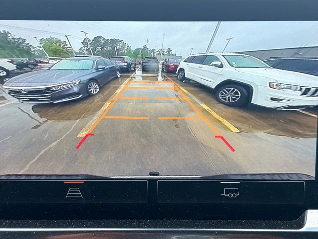 Used 2023 GMC Sierra 1500 SLT AWD/4WD image 33