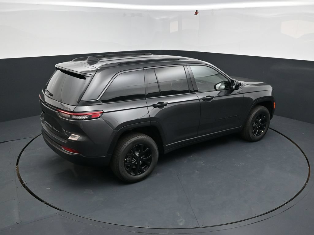 New 2026 Jeep Grand Cherokee Altitude AWD/4WD image 22