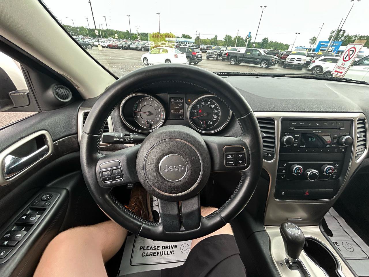 Used 2011 Jeep Grand Cherokee Laredo AWD/4WD image 26