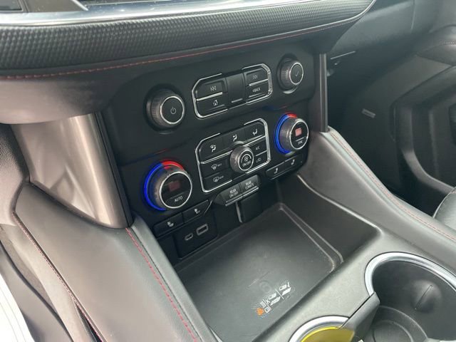 Used 2022 Chevrolet Suburban RST w/ Sport Performance Package image 11