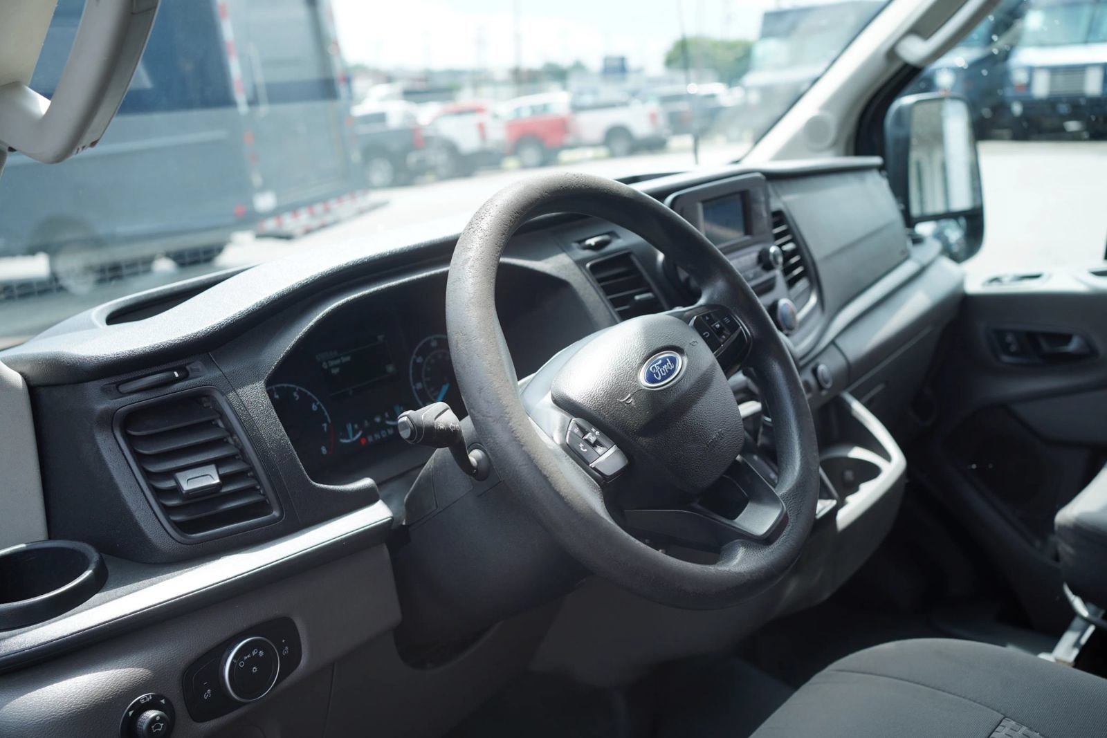 Used 2020 Ford Transit 250 148 High Roof Extended RWD image 18