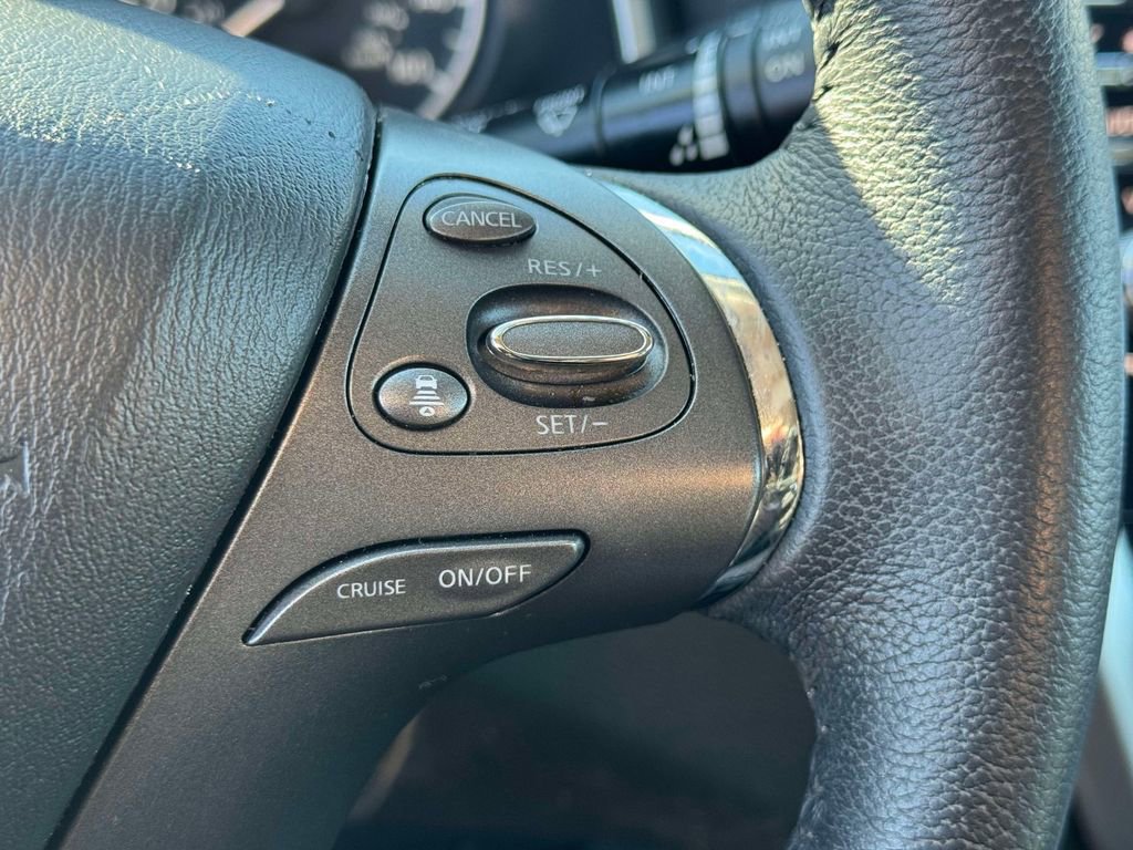 Used 2024 Nissan Murano SV w/ SV Midnight Edition Package image 22