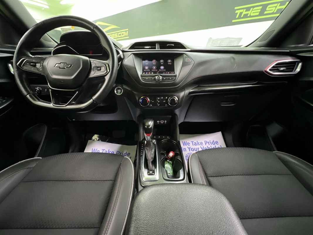 Used 2023 Chevrolet TrailBlazer RS FWD image 18