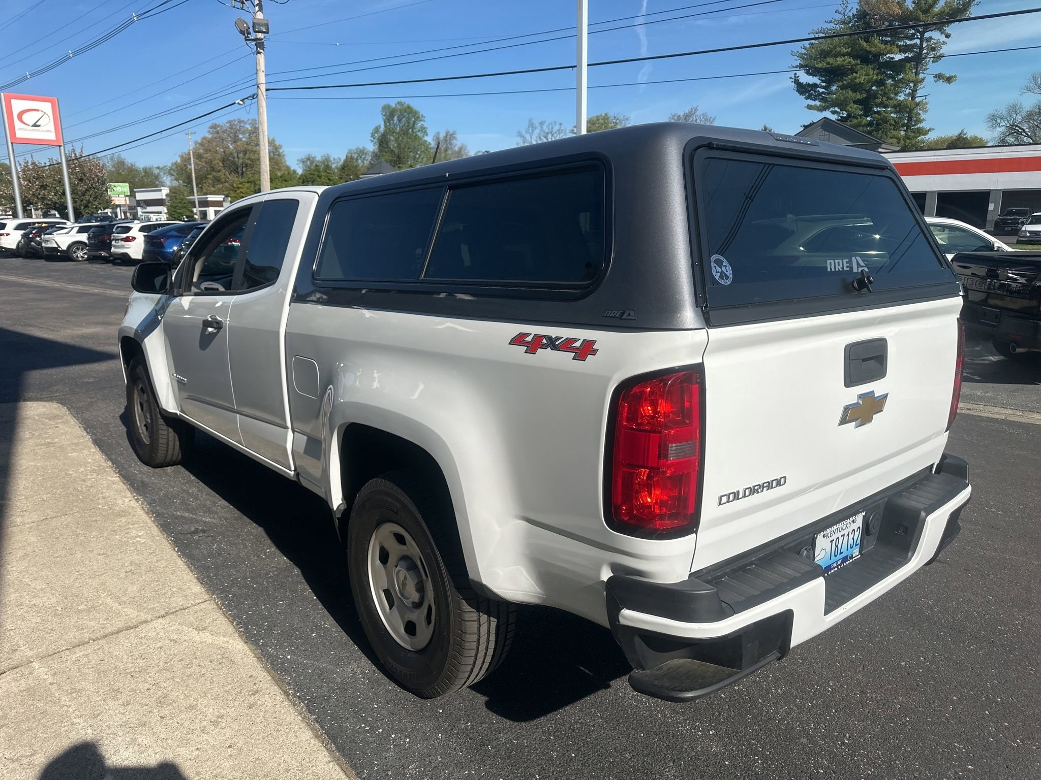 Used 2018 Chevrolet Colorado W/T AWD/4WD image 6